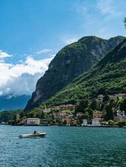 From Chicago's Lakeshore to Lake Como: Why Urban Yachting Is on the Rise